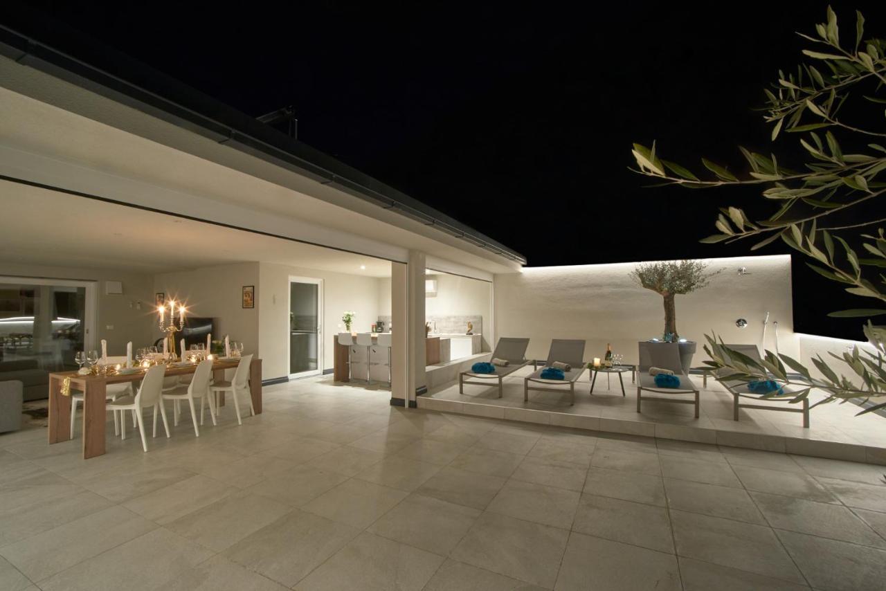 Penthouse & Garden - Luxury Apartment Postal / Burgstall Eksteriør billede